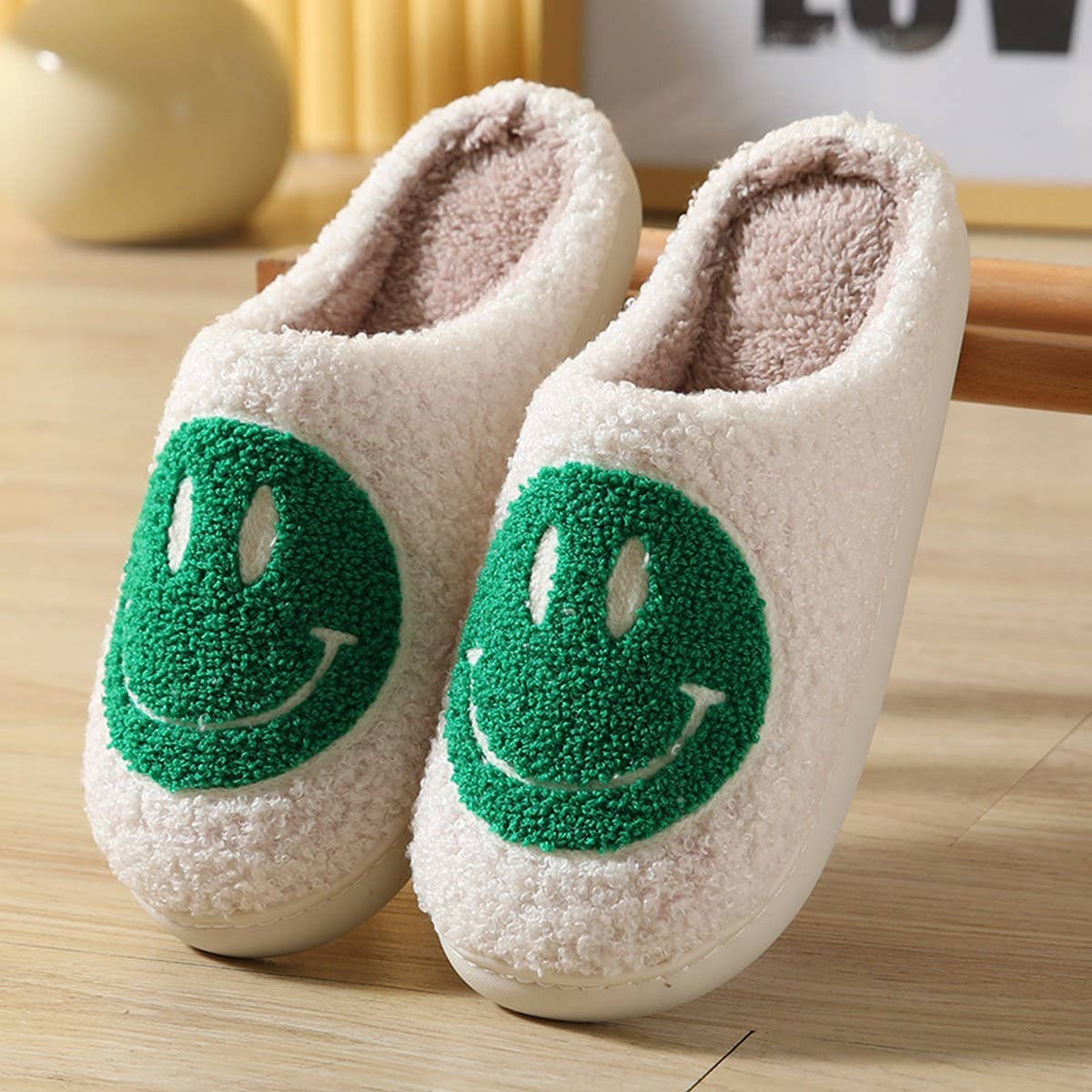 HappyStep™ - Plush Smile Slippers