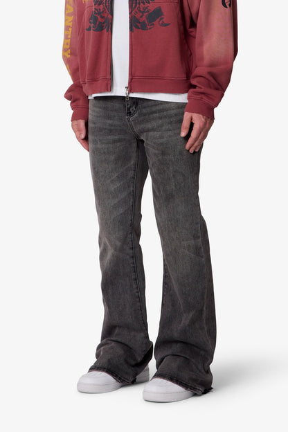 StackFit Super Flare Denim in Vintage Black